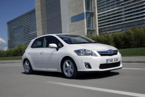 Toyota Auris Hybrid 2010 года